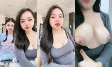 Em gái vú bự khoe núm vú siêu xinh